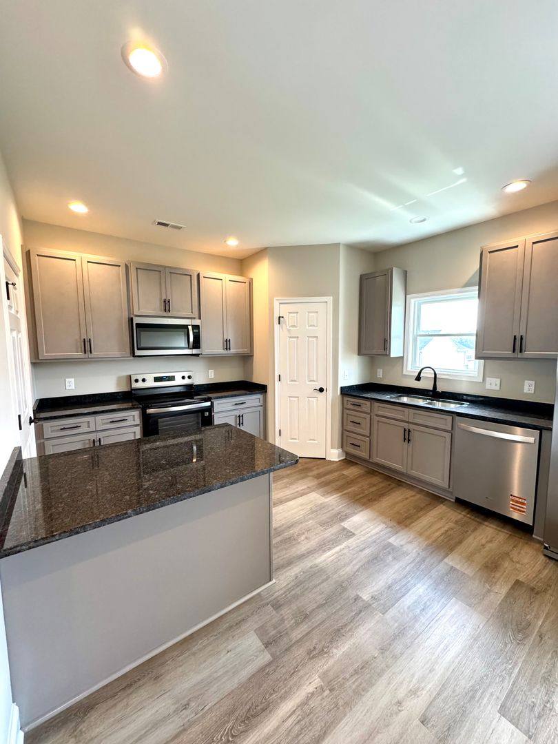 Townhouse for rent at 678 Zephyr Dr, Harrisonburg, VA 22801