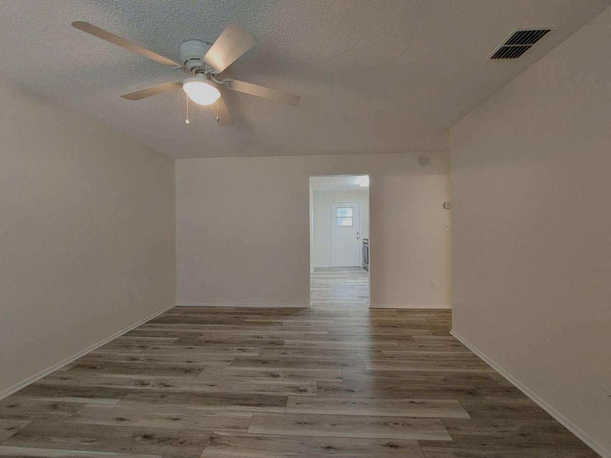 House for rent at 3732 County Line Rd, Lakeland, FL 33811