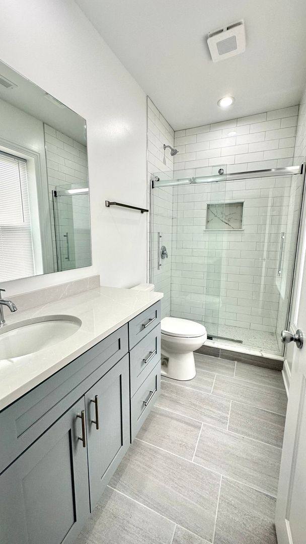 Apartment for rent at 4500 N Sheridan, Chicago, IL 60640