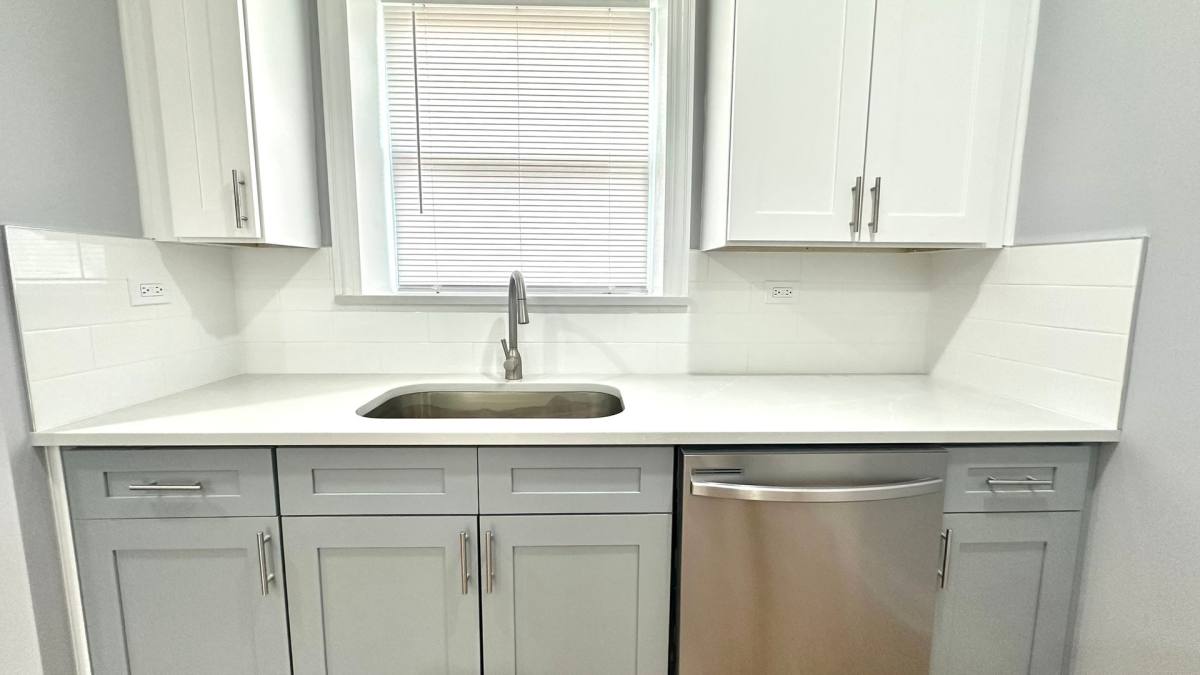 Apartment for rent at 4500 N Sheridan, Chicago, IL 60640