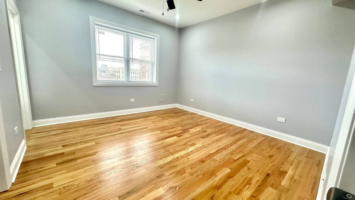 Apartment for rent at 4500 N Sheridan, Chicago, IL 60640