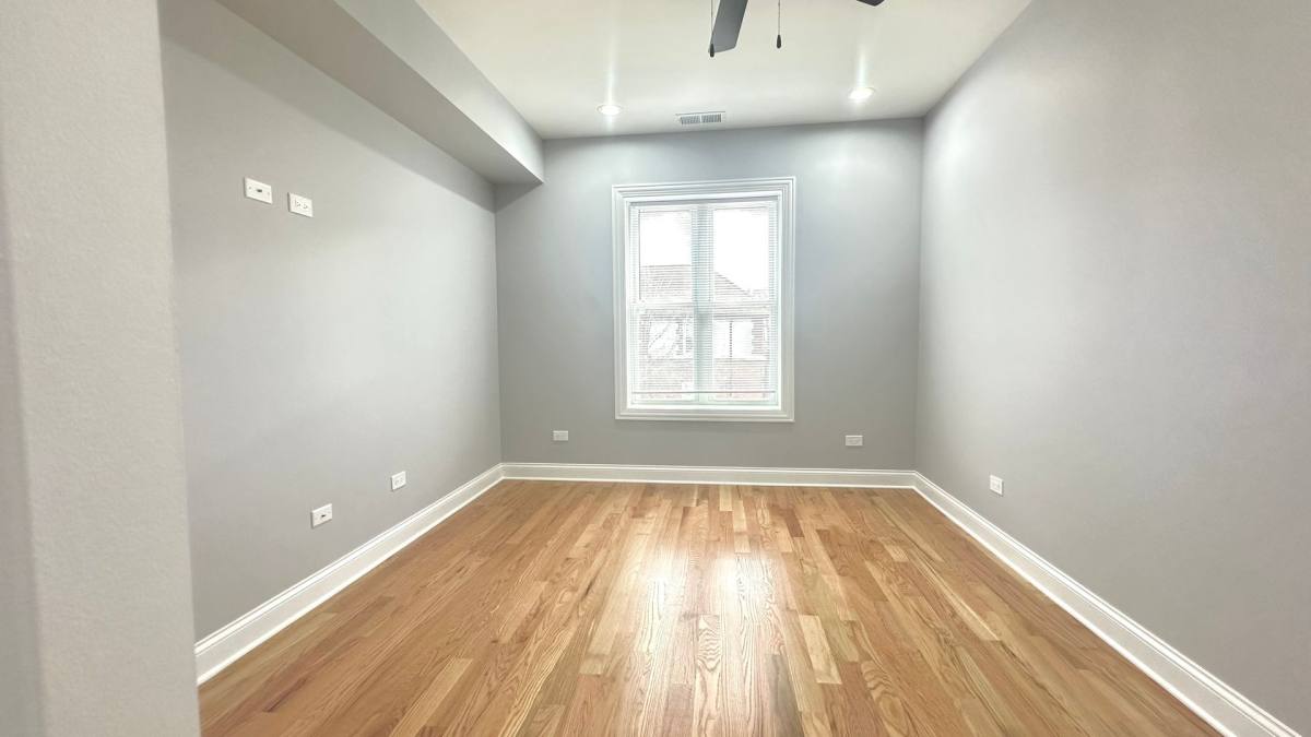 Apartment for rent at 4500 N Sheridan, Chicago, IL 60640