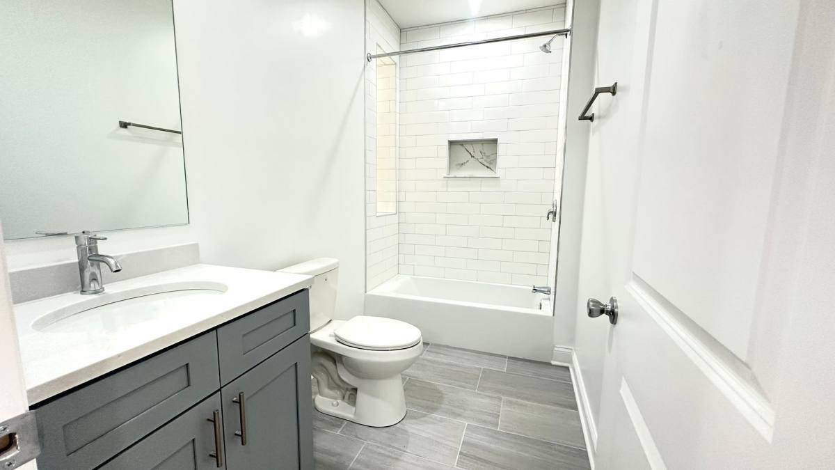 Apartment for rent at 4500 N Sheridan, Chicago, IL 60640