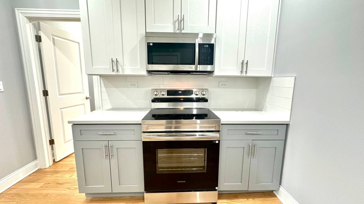 Apartment for rent at 4500 N Sheridan, Chicago, IL 60640