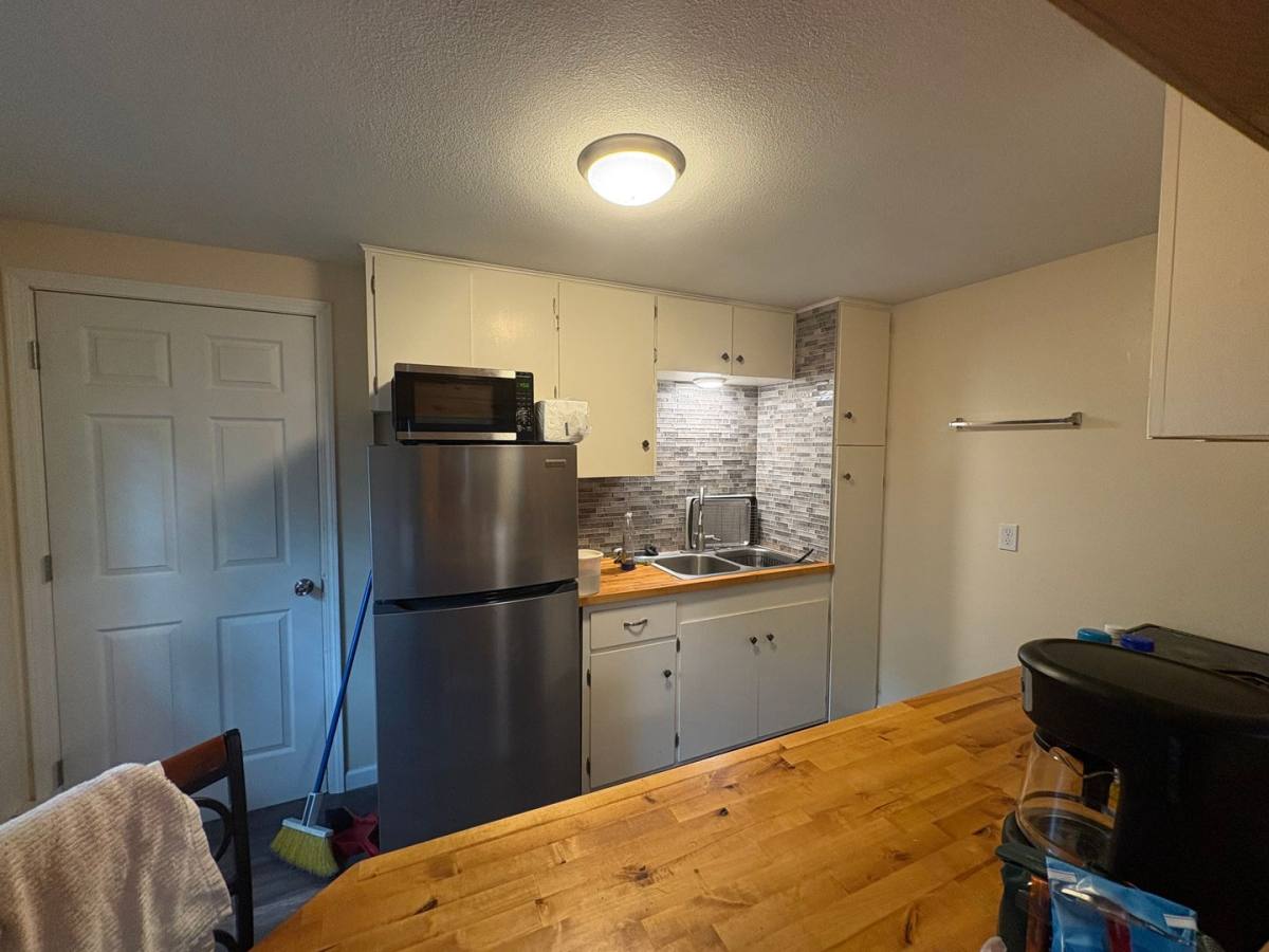 Apartment for rent at 413 Moro St, Manhattan, KS 66502