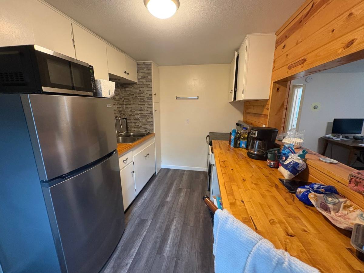 Apartment for rent at 413 Moro St, Manhattan, KS 66502
