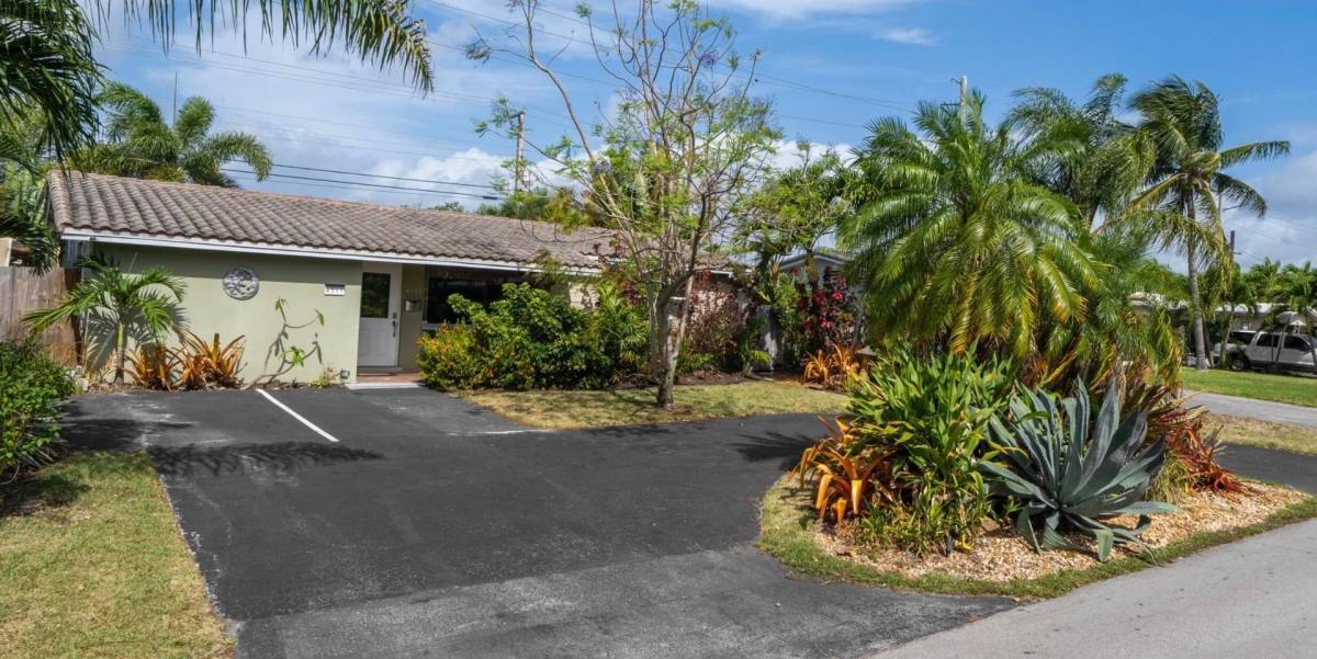 House for rent at 4511 NE 13th Ave, Fort Lauderdale, FL 33334