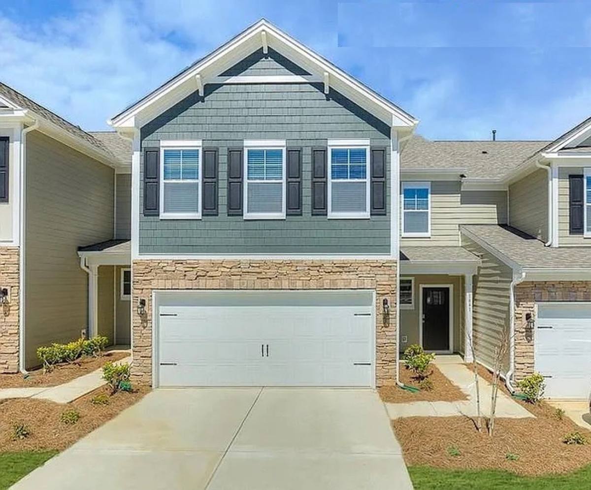 Townhouse for rent at 6090 Artigas Dr, Fort Mill, SC 29707