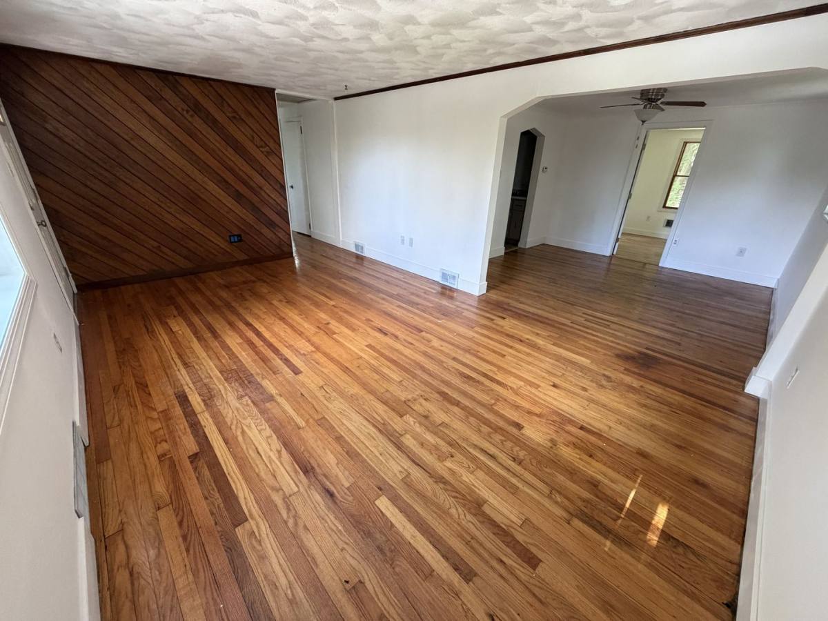 House for rent at 1016 Old Washington Rd, Canonsburg, PA 15317