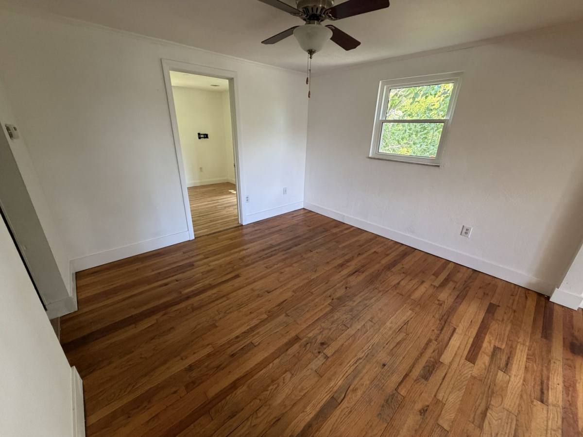 House for rent at 1016 Old Washington Rd, Canonsburg, PA 15317