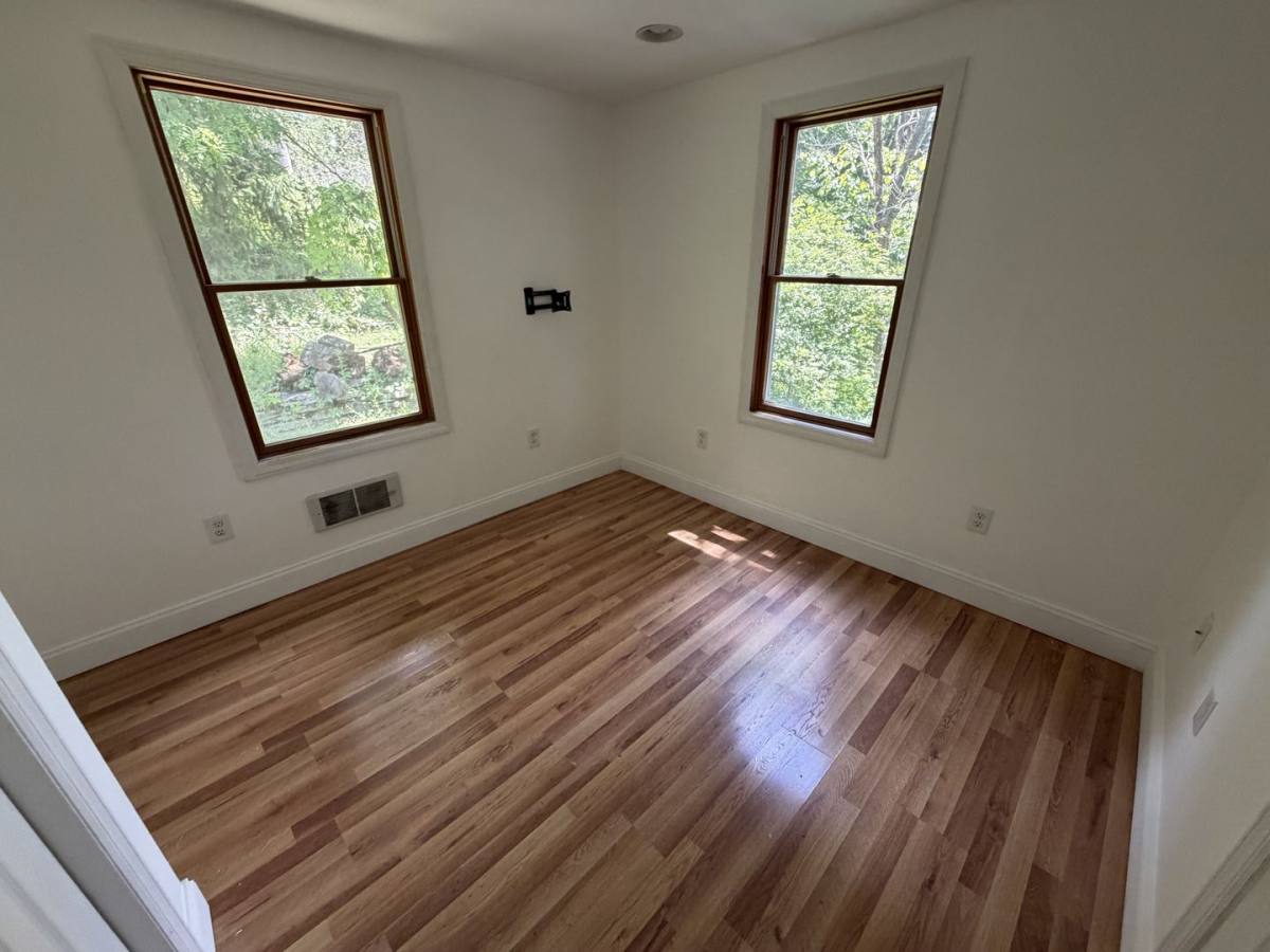 House for rent at 1016 Old Washington Rd, Canonsburg, PA 15317