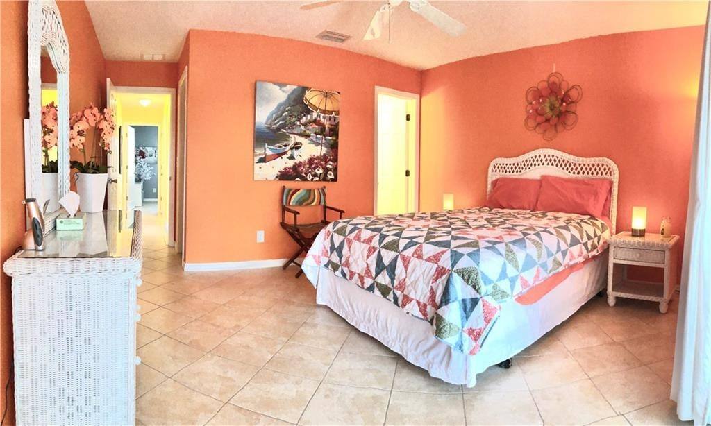 Apartment for rent at 36 Pine Arbor Lane, Vero Beach, FL 32962