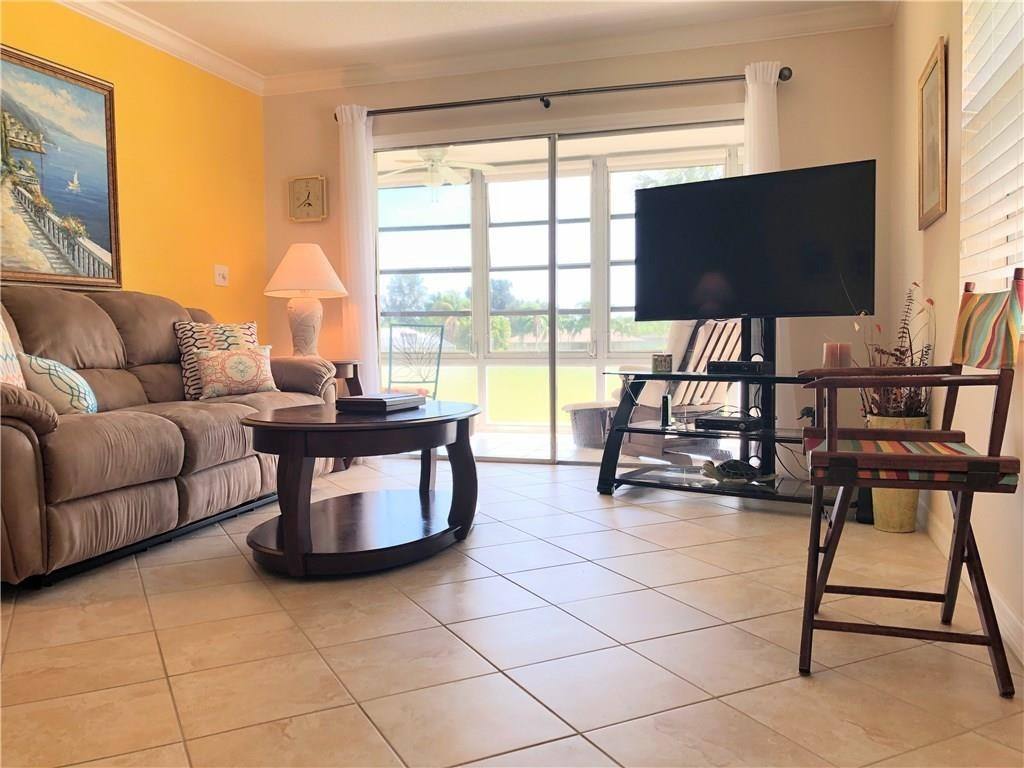 Apartment for rent at 36 Pine Arbor Lane, Vero Beach, FL 32962