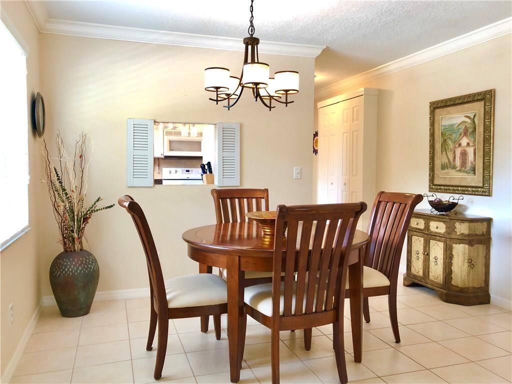 Apartment for rent at 36 Pine Arbor Lane, Vero Beach, FL 32962