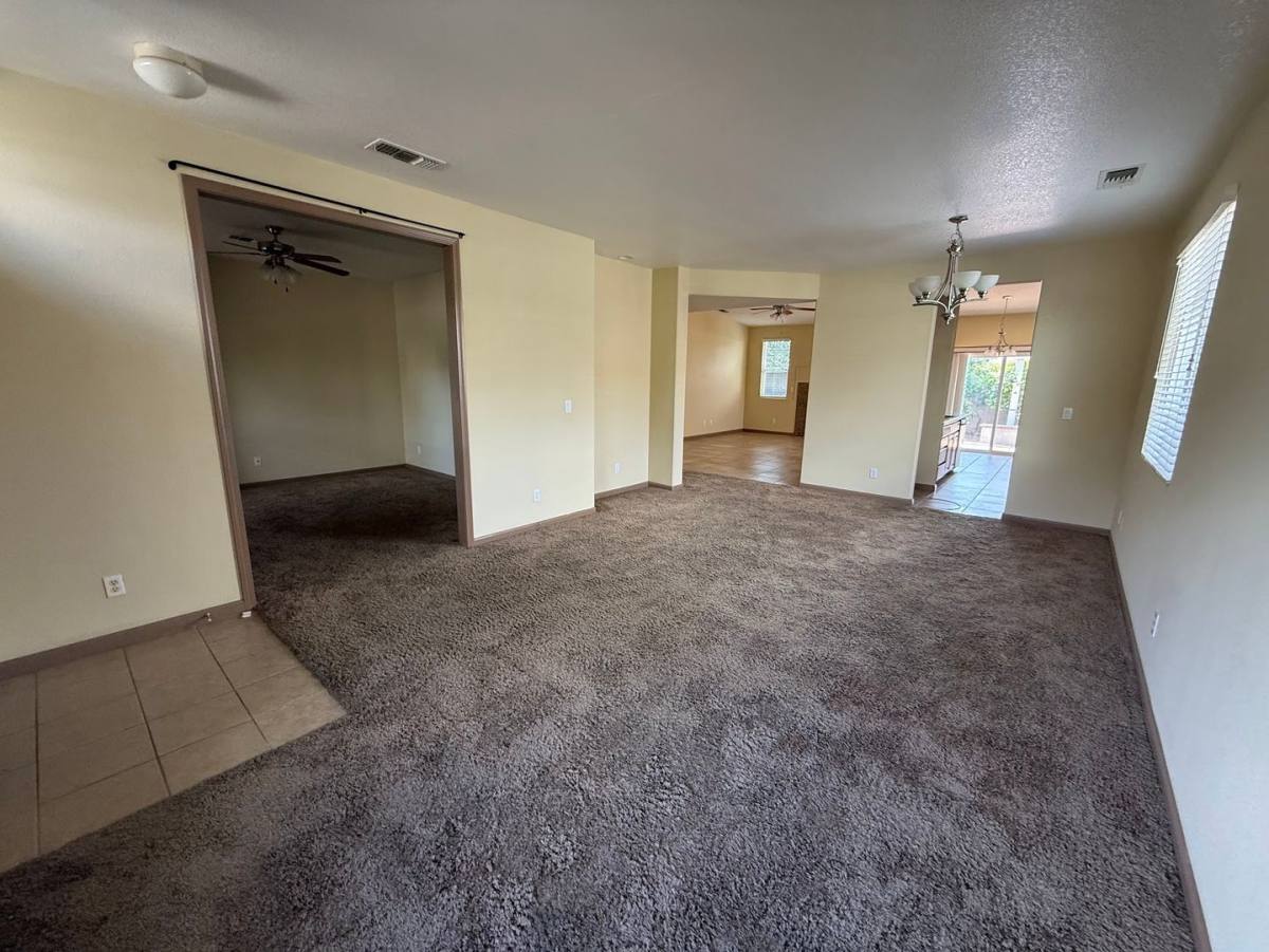 House for rent at 1764 Golden Way, Dinuba, CA 93618