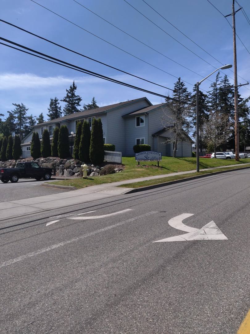 Apartment for rent at 31 & 65 NW Crosby Ave, Oak Harbor, WA 98277