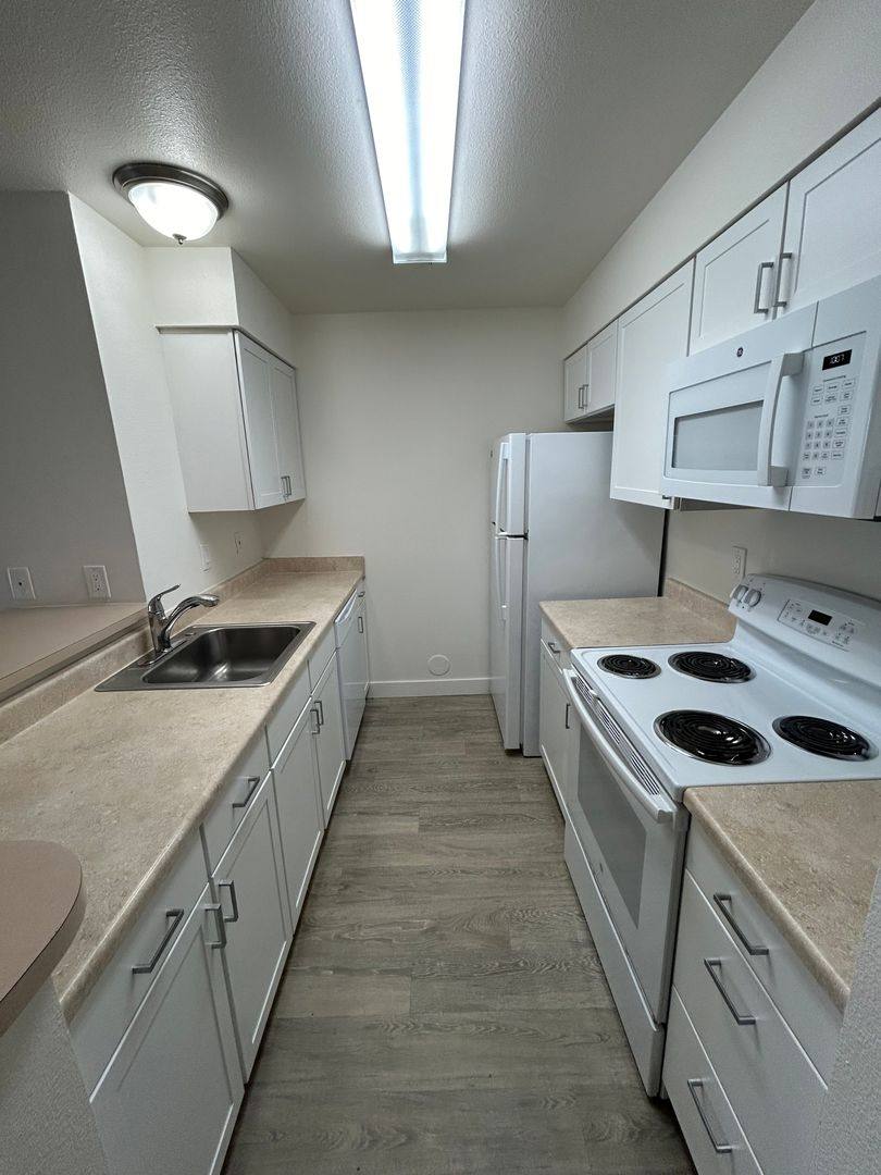 Apartment for rent at 31 & 65 NW Crosby Ave, Oak Harbor, WA 98277