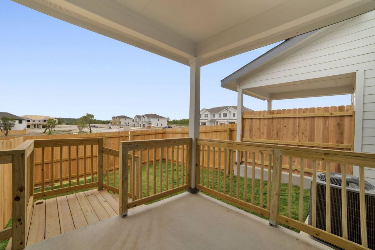 Townhouse for rent at 219 Damon Divide, San Antonio, TX 78253