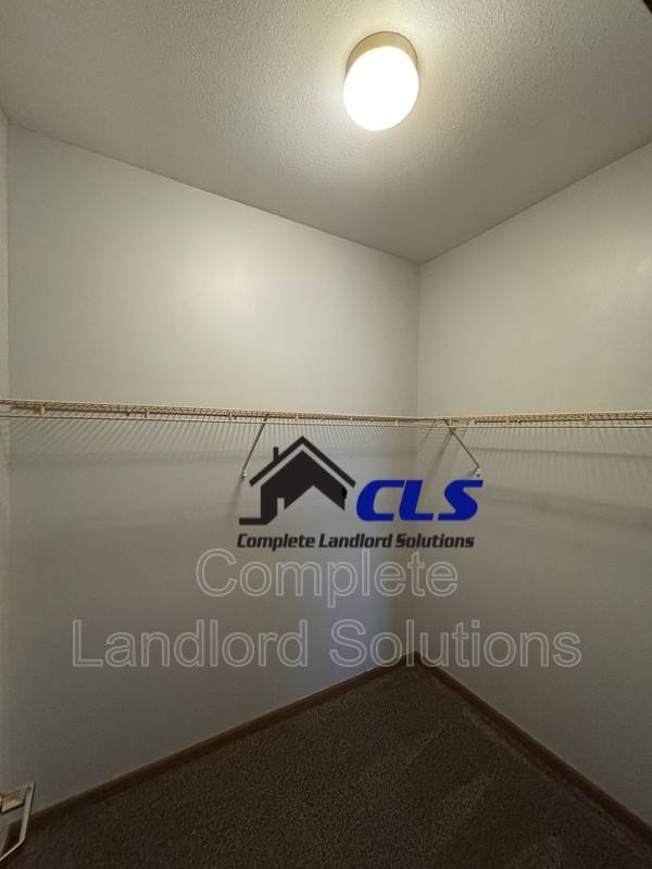 Apartment for rent at 1400 N Ave, Terre Haute, IN 47804
