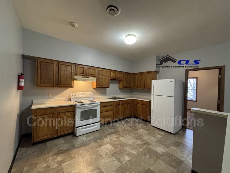 Apartment for rent at 1400 N Ave, Terre Haute, IN 47804