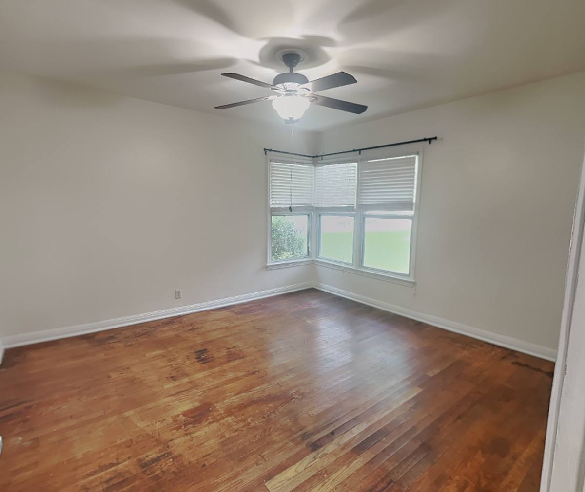 House for rent at 805 Northwood Rd, Fort Worth, TX 76107