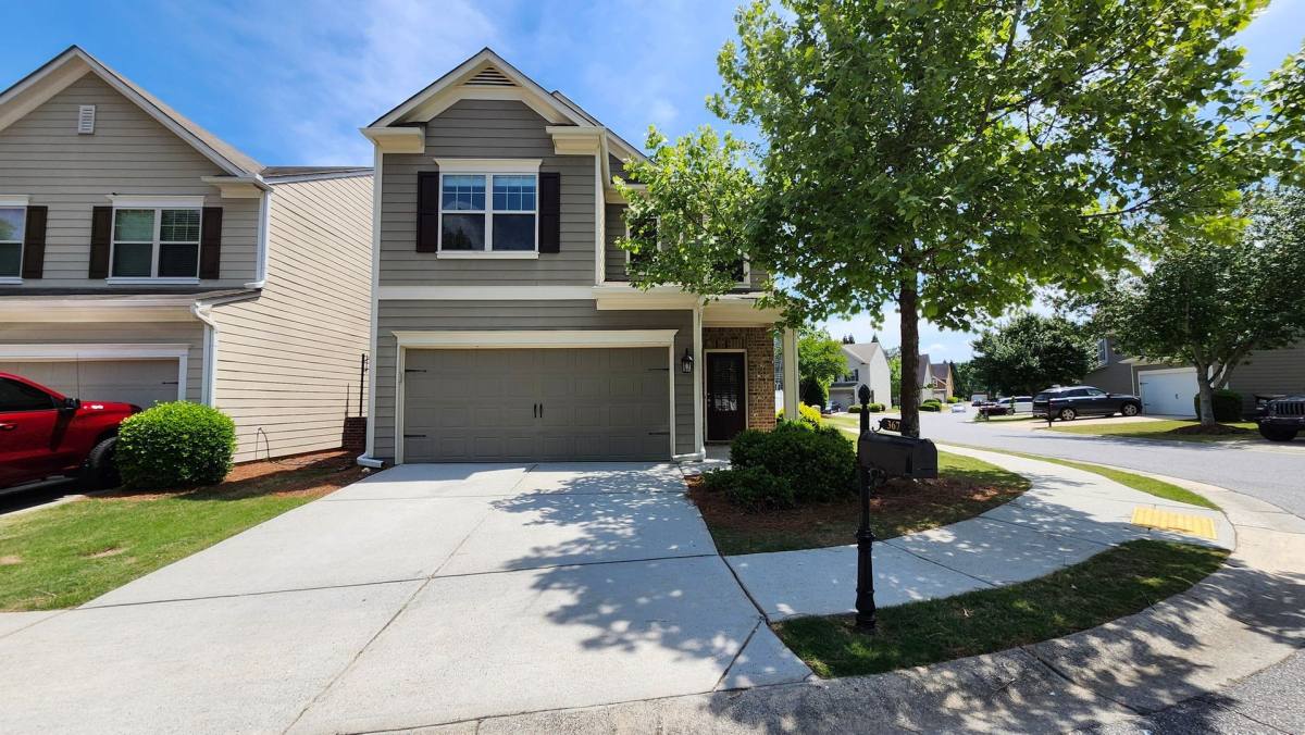 Townhouse for rent at 367 Highland Pointe Circle E, Dawsonville, GA 30534