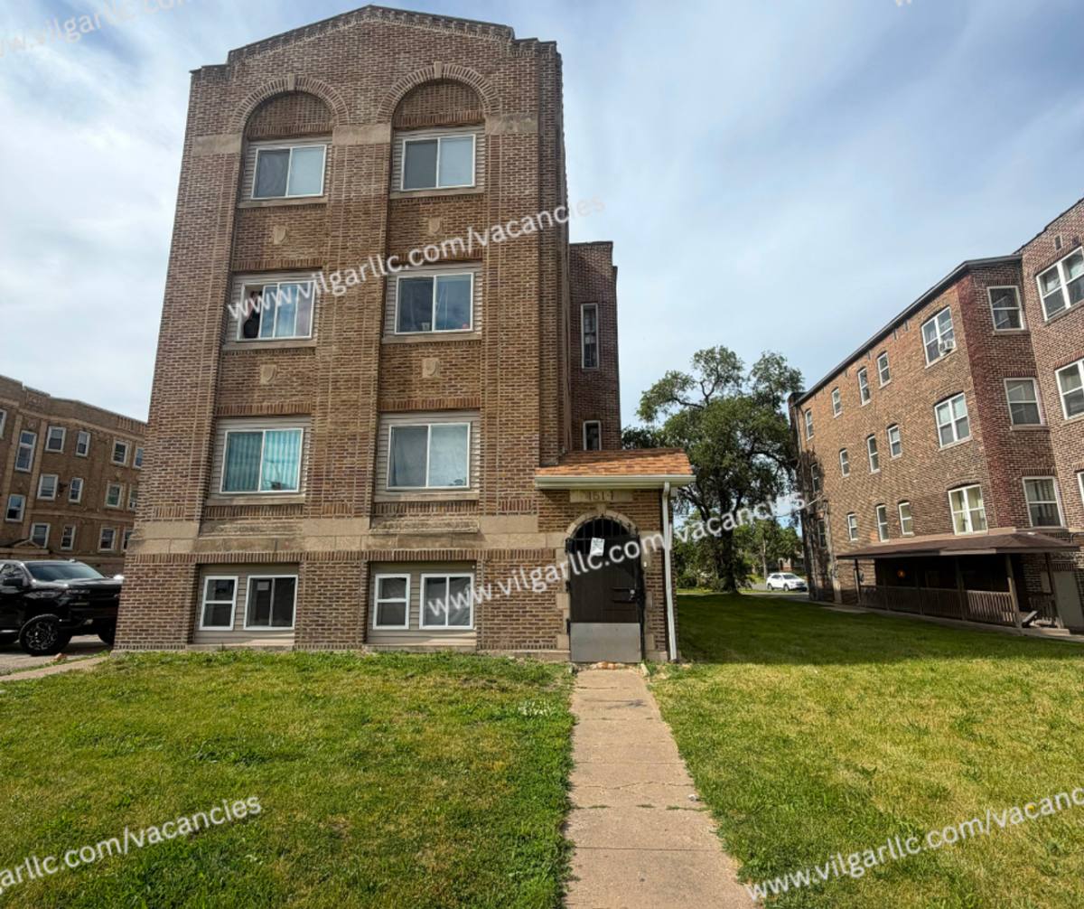 Apartment for rent at 1514 W 5th Ave, Gary, IN 46402