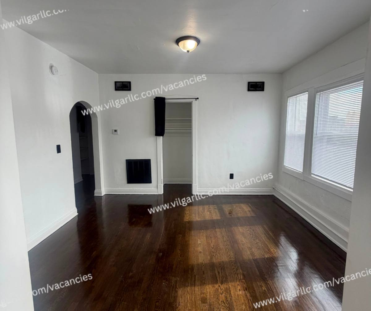 Apartment for rent at 1514 W 5th Ave, Gary, IN 46402