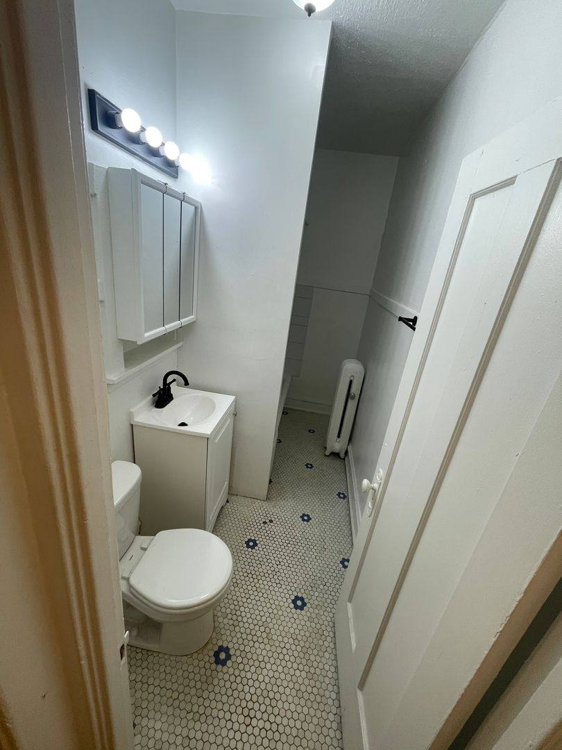 Apartment for rent at 5050-58 Nkenmore, Chicago, IL 60640