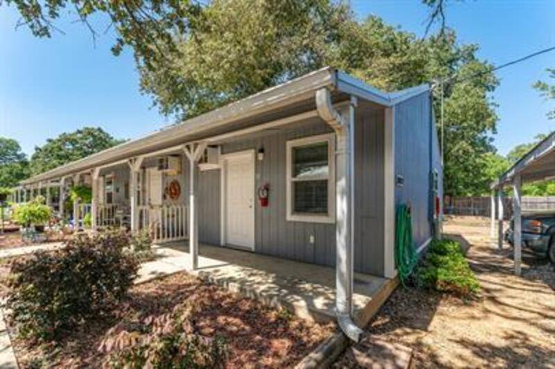 Apartment for rent at 720 Pritchett Lane, Kemp, TX 75143