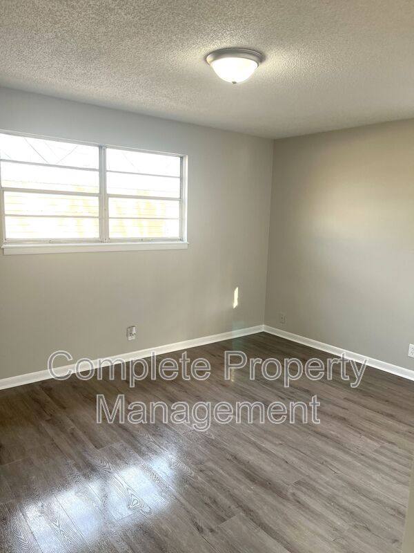 Apartment for rent at 1108 Hall St, Birmingham, AL 35217