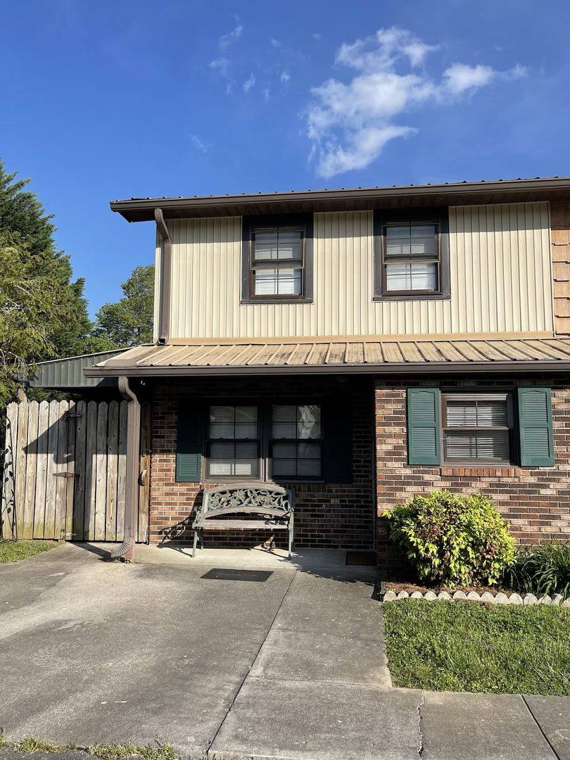 House for rent at 625 S Asbury Dr #1, Pigeon Forge, TN 37863