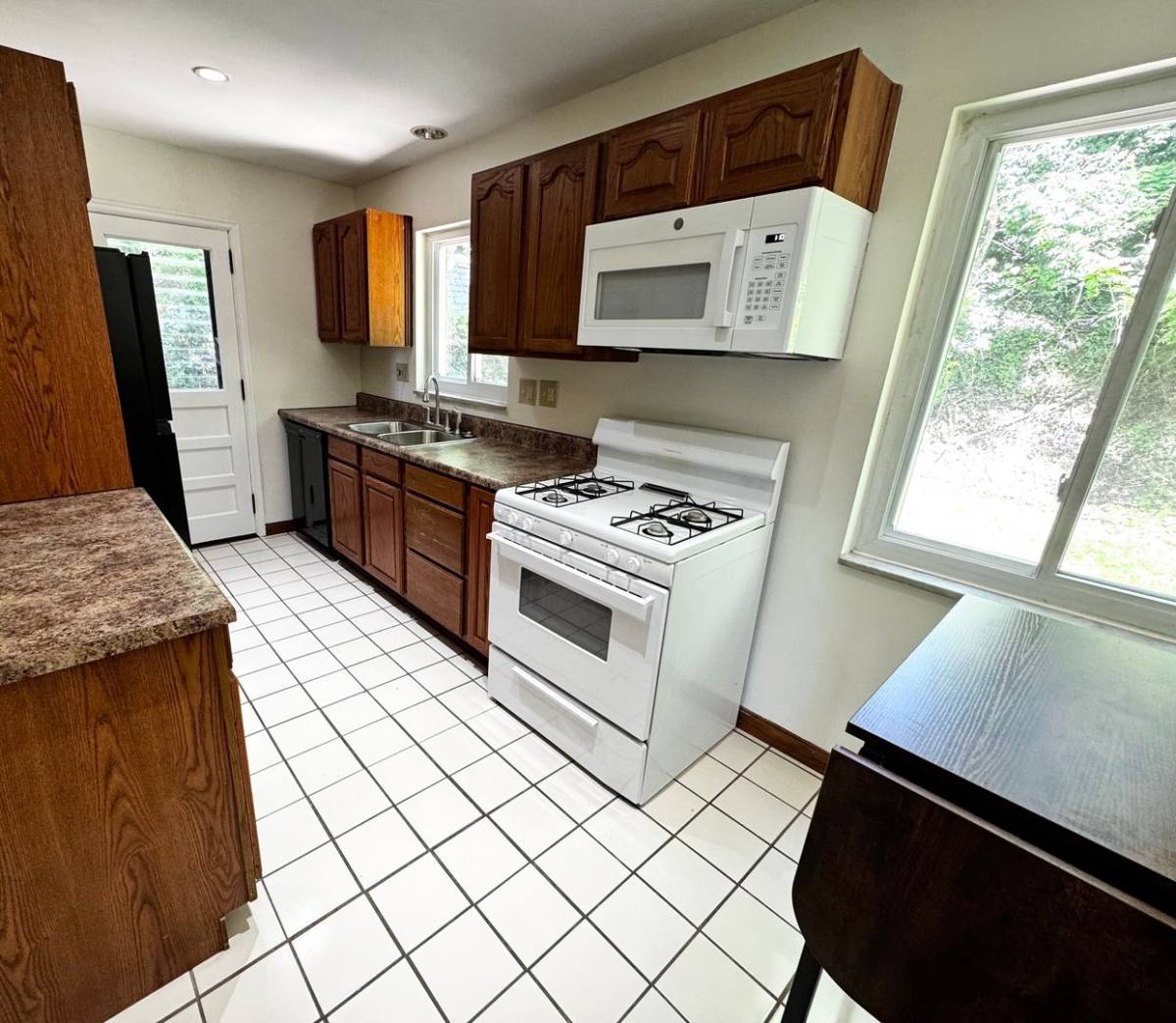 House for rent at 3325 Shadyway Dr, Pittsburgh, PA 15227