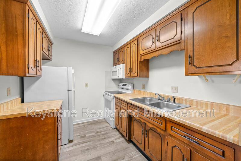 Apartment for rent at 100 Laurel Cove Dr, Hopkinsville, KY 42240