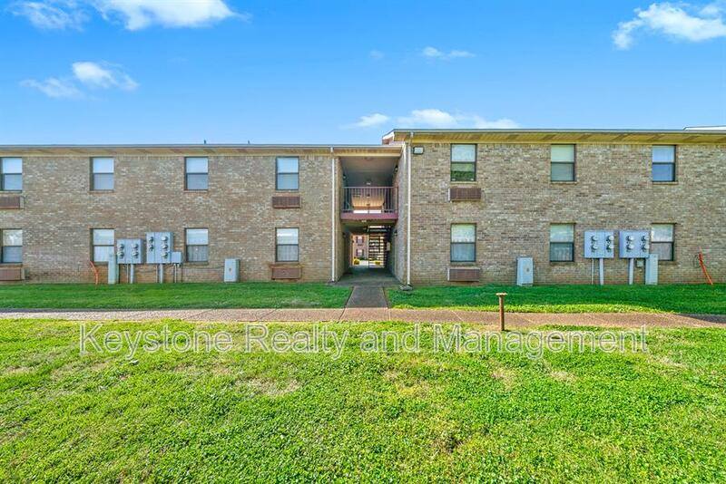 Apartment for rent at 100 Laurel Cove Dr, Hopkinsville, KY 42240
