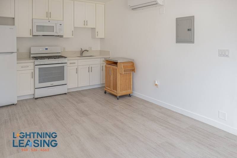 Apartment for rent at 1673 W Blvd, Los Angeles, CA 90019