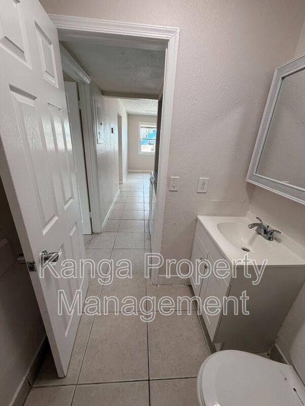 Apartment for rent at 1618 W 26th Court, West Palm Beach, FL 33404