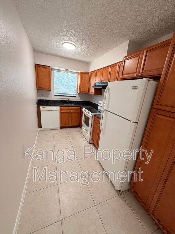 Apartment for rent at 1618 W 26th Court, West Palm Beach, FL 33404