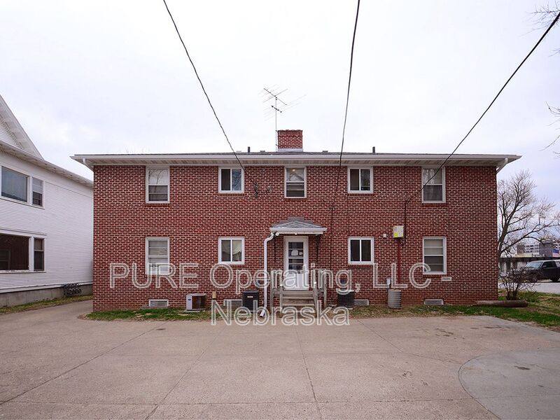 Apartment for rent at 210 N 32nd Ave #4, Omaha, NE 68131