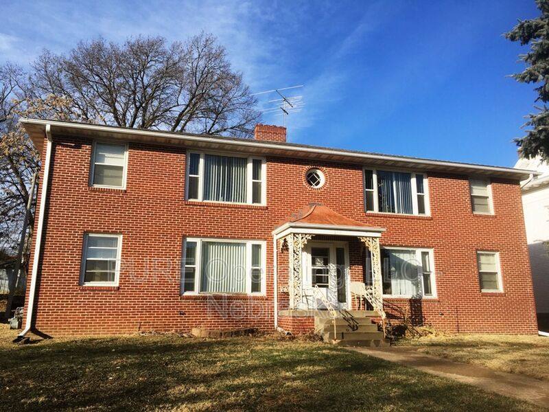 Apartment for rent at 210 N 32nd Ave #4, Omaha, NE 68131