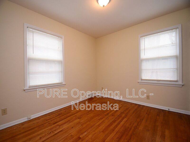 Apartment for rent at 210 N 32nd Ave #4, Omaha, NE 68131