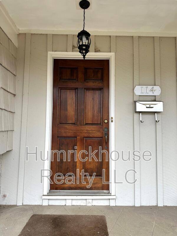 House for rent at 114 Scofield Rd, Charlotte, NC 28209