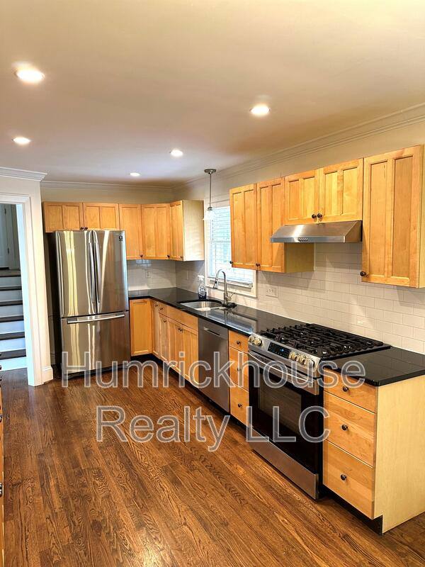 House for rent at 114 Scofield Rd, Charlotte, NC 28209