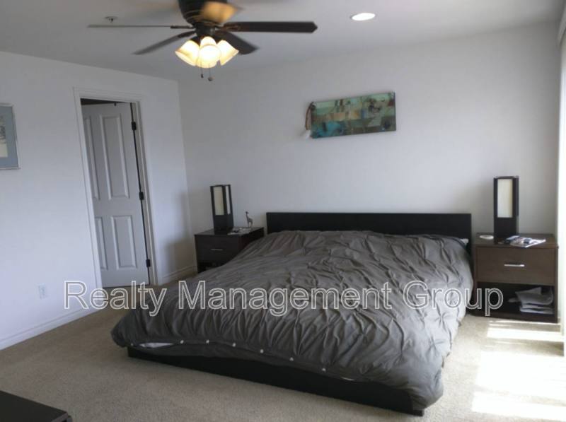 Townhouse for rent at 2018 Hornblend St, San Diego, CA 92109