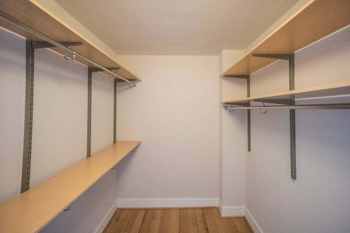 Apartment for rent at 1112 M St, Washington, DC 20005