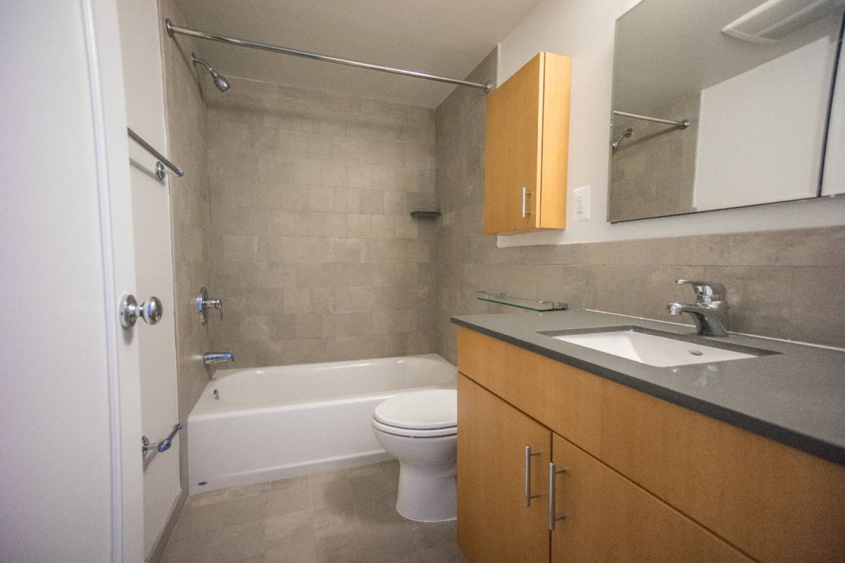 Apartment for rent at 1112 M St, Washington, DC 20005