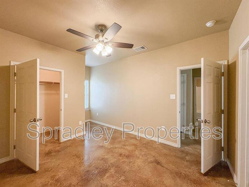 Apartment for rent at 7108B Cameron Park Rd, Temple, TX 76502