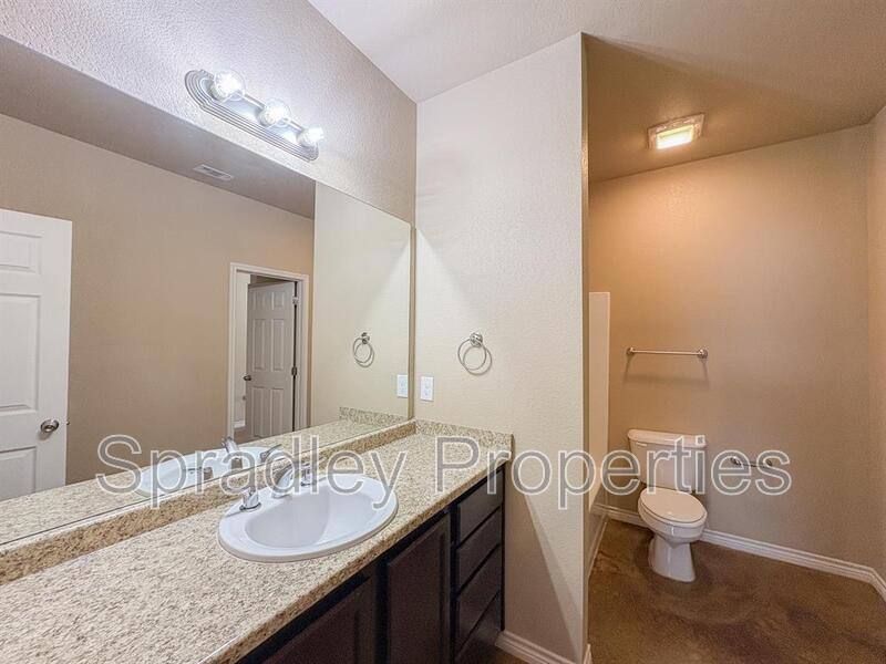 Apartment for rent at 7108B Cameron Park Rd, Temple, TX 76502