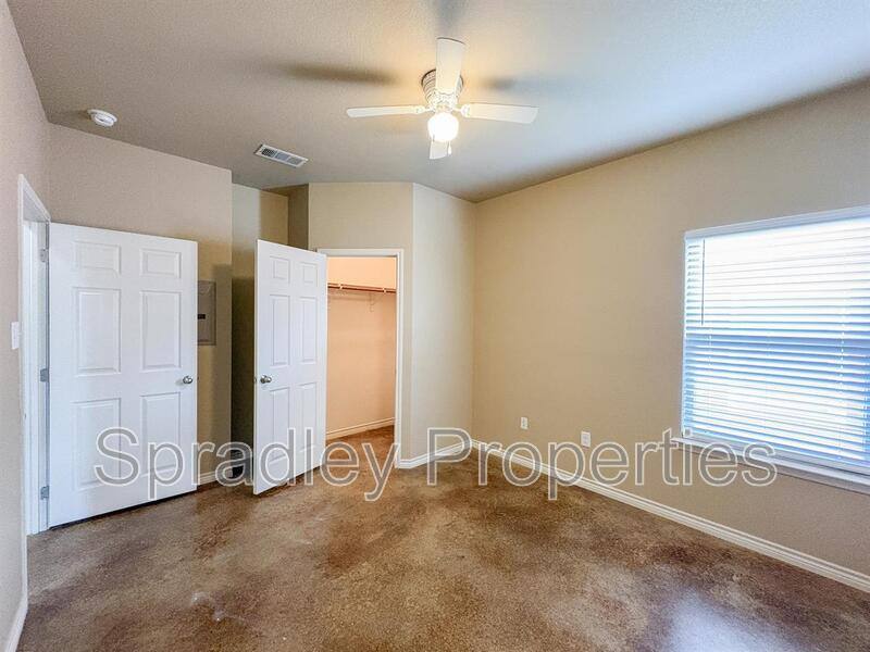 Apartment for rent at 7108B Cameron Park Rd, Temple, TX 76502