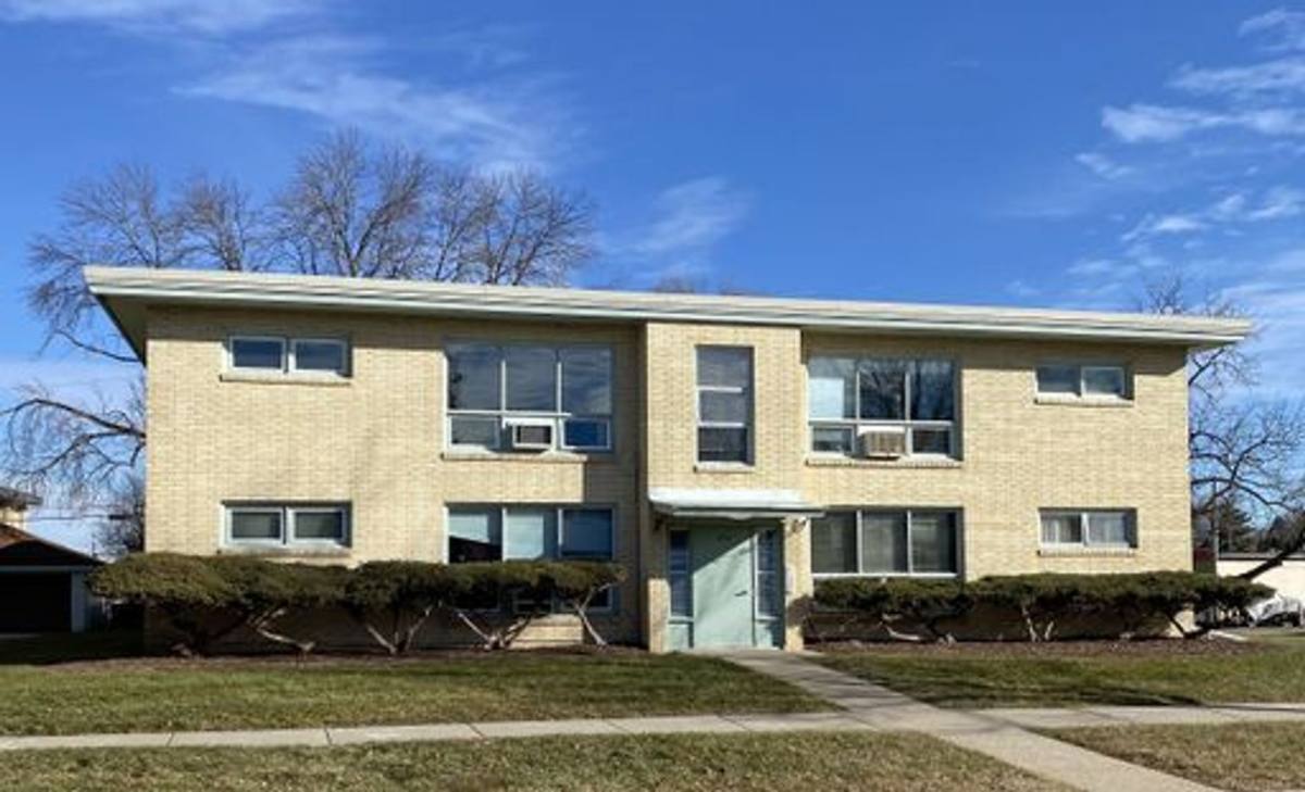Apartment for rent at 929 S Brooks St, Madison, WI 53715